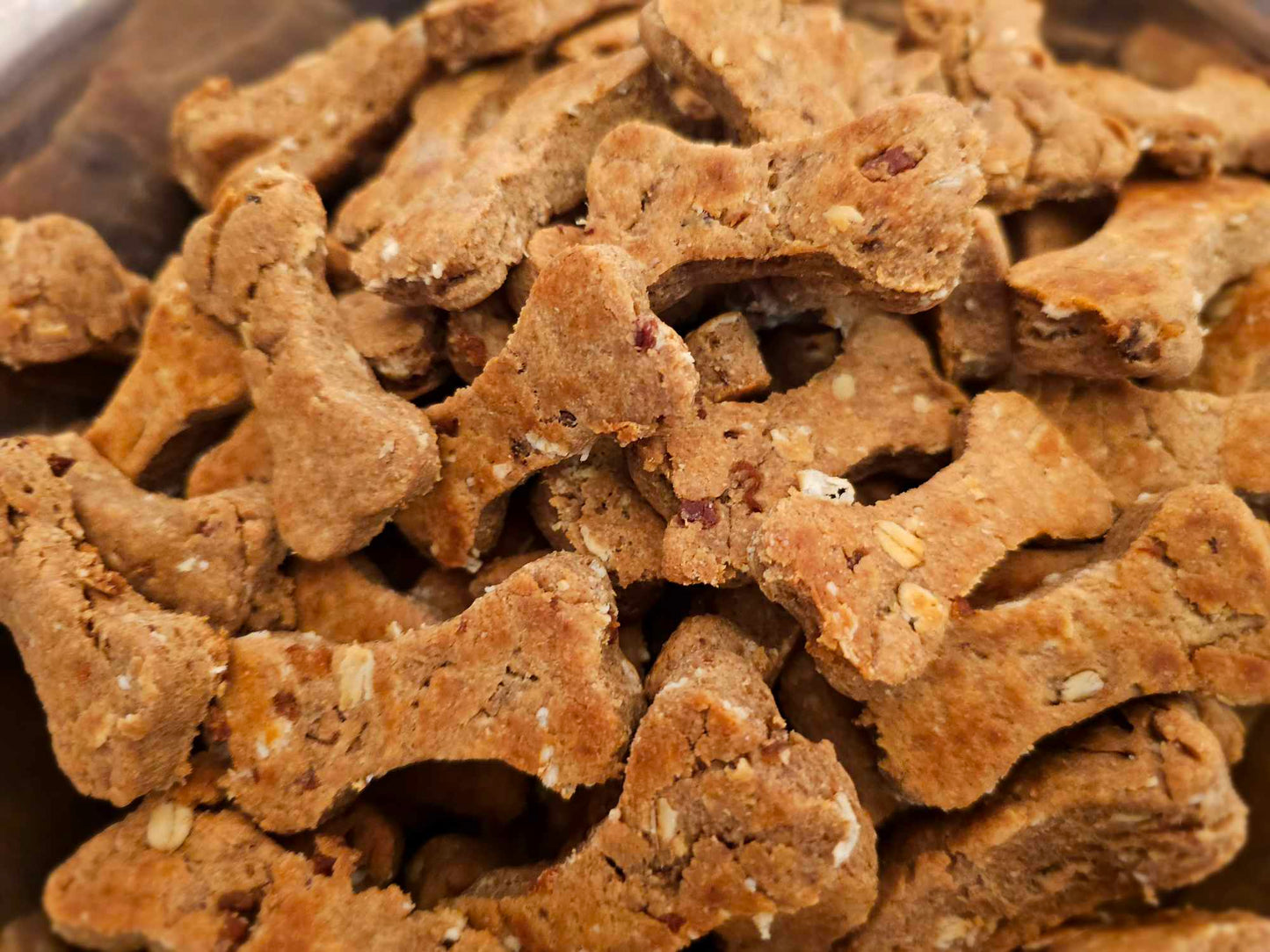 Kristyann's Kitchen Dog Treats: Peanut Butter Bacon Bones
