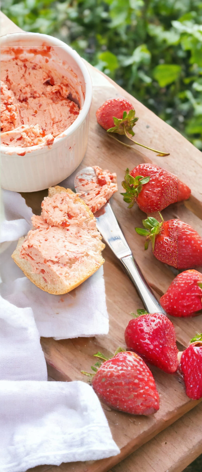 KristyAnn's Kitchen: Honey Strawberry Butter (12oz)